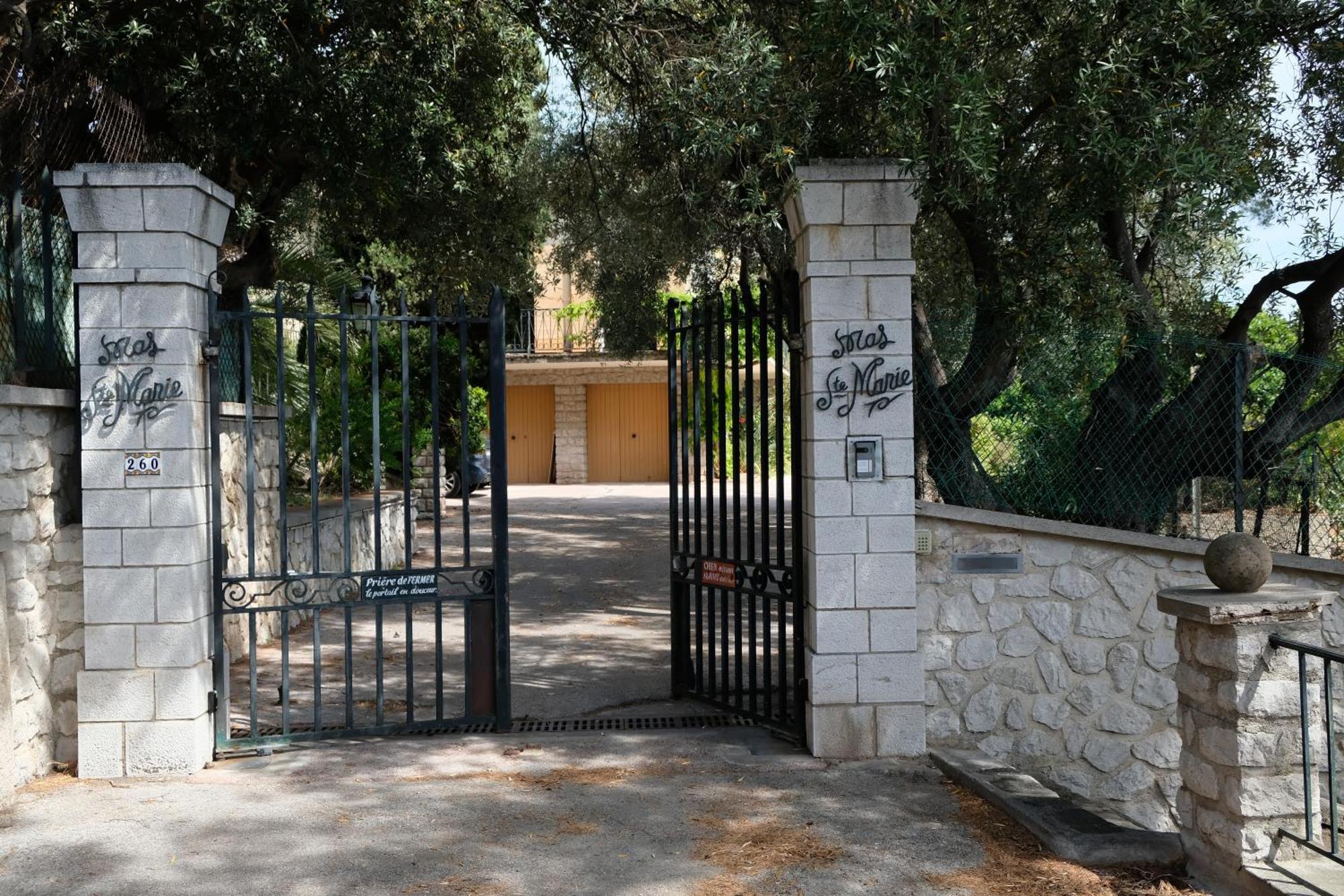 Appartamento Mas Sainte Marie Tolone Esterno foto
